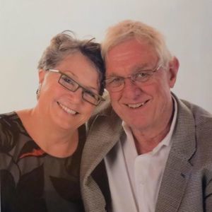 Meet your Posher, Sharon